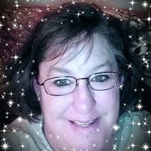 Meet your Posher, Laurie